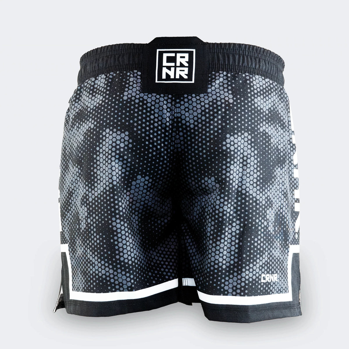 ISOSUTURE Hybrid Fight Shorts - Svart