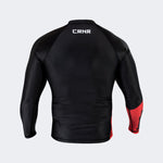 combat corner rash guard i svart med rød skrift 