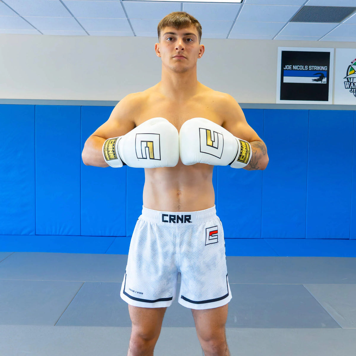 ISOSUTURE Hybrid Fight Shorts - White